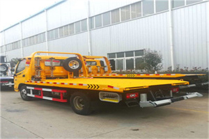 永平附近拖车救援搭电